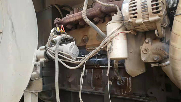 发动机缸体修复剂帮助客户解决发动机缸体漏油问题