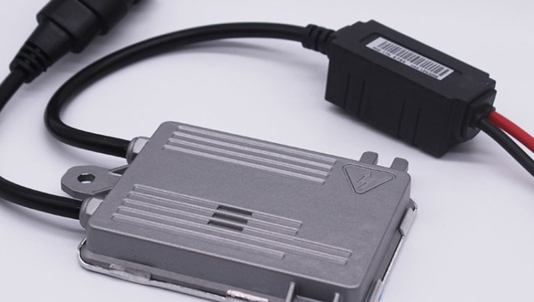 电子导热胶在疝气灯镇流器胶粘固定中的应用