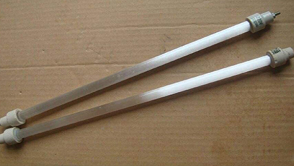 什么胶粘玻纤与金属牢固又耐热？1300度高温胶应用解决