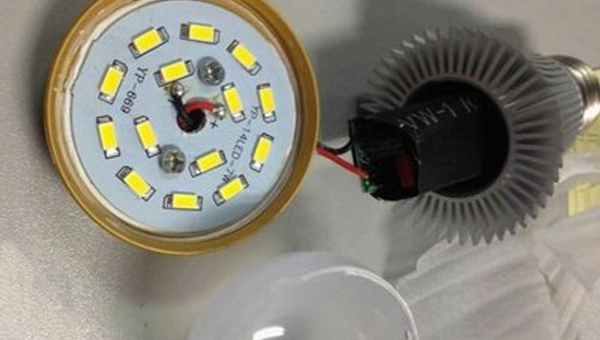 led导热硅脂的应用，可有效避免灯具电源模块温度过高