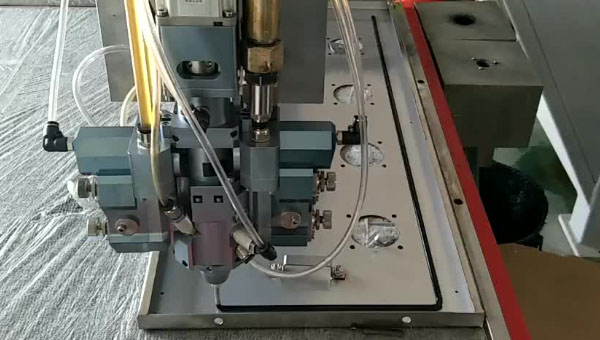 哪款耐高温金属密封胶具有理想的绝缘性能？汇巨耐高温金属密封胶来助力！