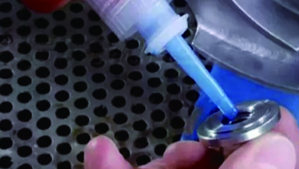 跨越温度的挑战：耐高温金属螺纹厌氧胶粘剂的理想耐温性能与可靠性