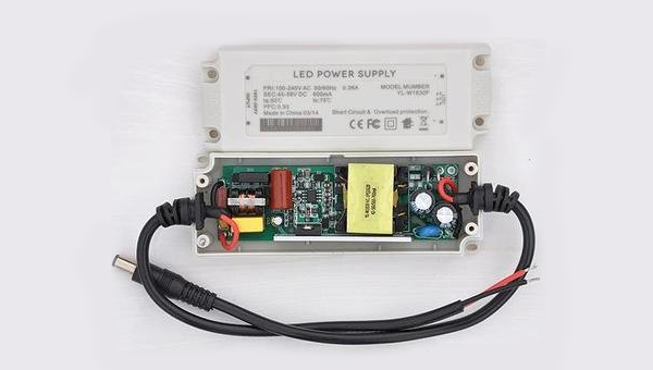 汇巨耐高温灌封胶黏剂解决普通胶水粘接强度低不能耐热的问题