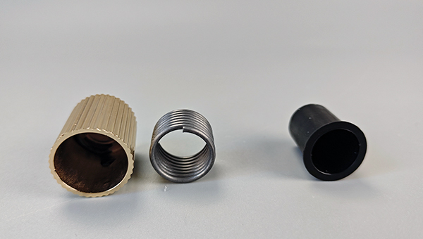 聚丙烯香水瓶盖粘接用什么胶水？