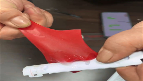 ​汇瑞323T粘硅胶胶水解决ABS粘硅胶发白发硬问题