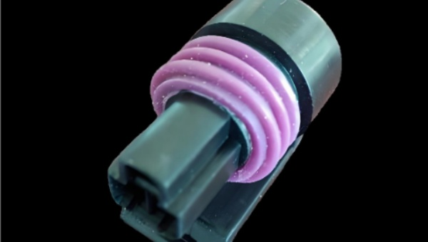 HJL-210-3 硅胶包尼龙底涂剂在电子连接器的粘接方案