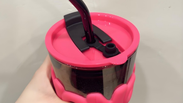 玻璃水杯硅胶包边漏水用HJL-219 底涂剂帮你解决