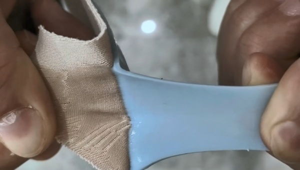 硅胶粘布采用HJL-618热粘胶粘剂牢固又环保