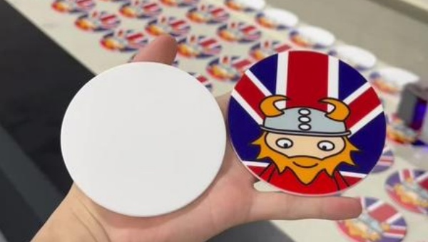 硅胶UV打印附着力差使用HJL-916-8 处理剂附着力达标率 99%