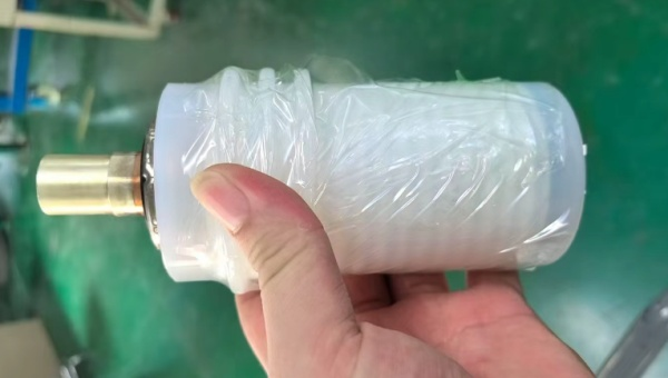 汇聚力216硅胶包金属底涂剂在电力产品中的应用