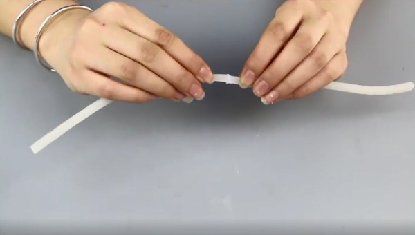 硅胶条对粘工艺追求无白化用什么？推荐使用 HJL-618 热粘胶水粘接无痕迹