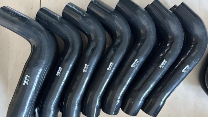 硅胶管喷码油墨一抹就掉推荐使用HJL-916-3硅胶喷油处理剂