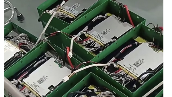 导热灌封胶，新能源电池散热封装为啥选择用导热灌封胶?