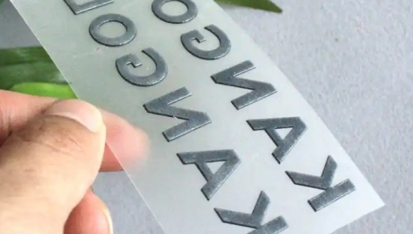 硅胶热转印油墨脱落，硅胶热转印标油墨易脱落就选HJL-916-1硅胶热转印处理剂