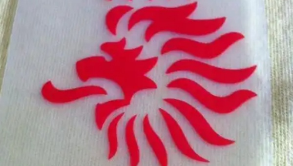 HJL-916-1 硅胶热转印处理剂，硅胶热转印拉扯图案出现龟裂纹如何解决？