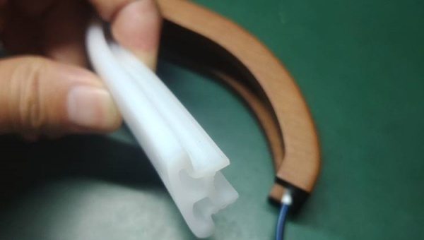 HJL-280AB 快干胶，硅胶粘木材用什么胶韧性好？看看汇聚力解决方案