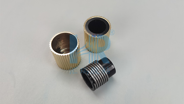 香水瓶盖粘接专用胶水精准选型指南
